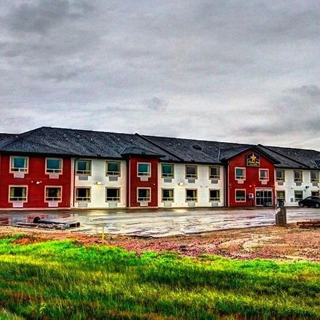 Western Star Inn & Suites Stoughton Exterior photo